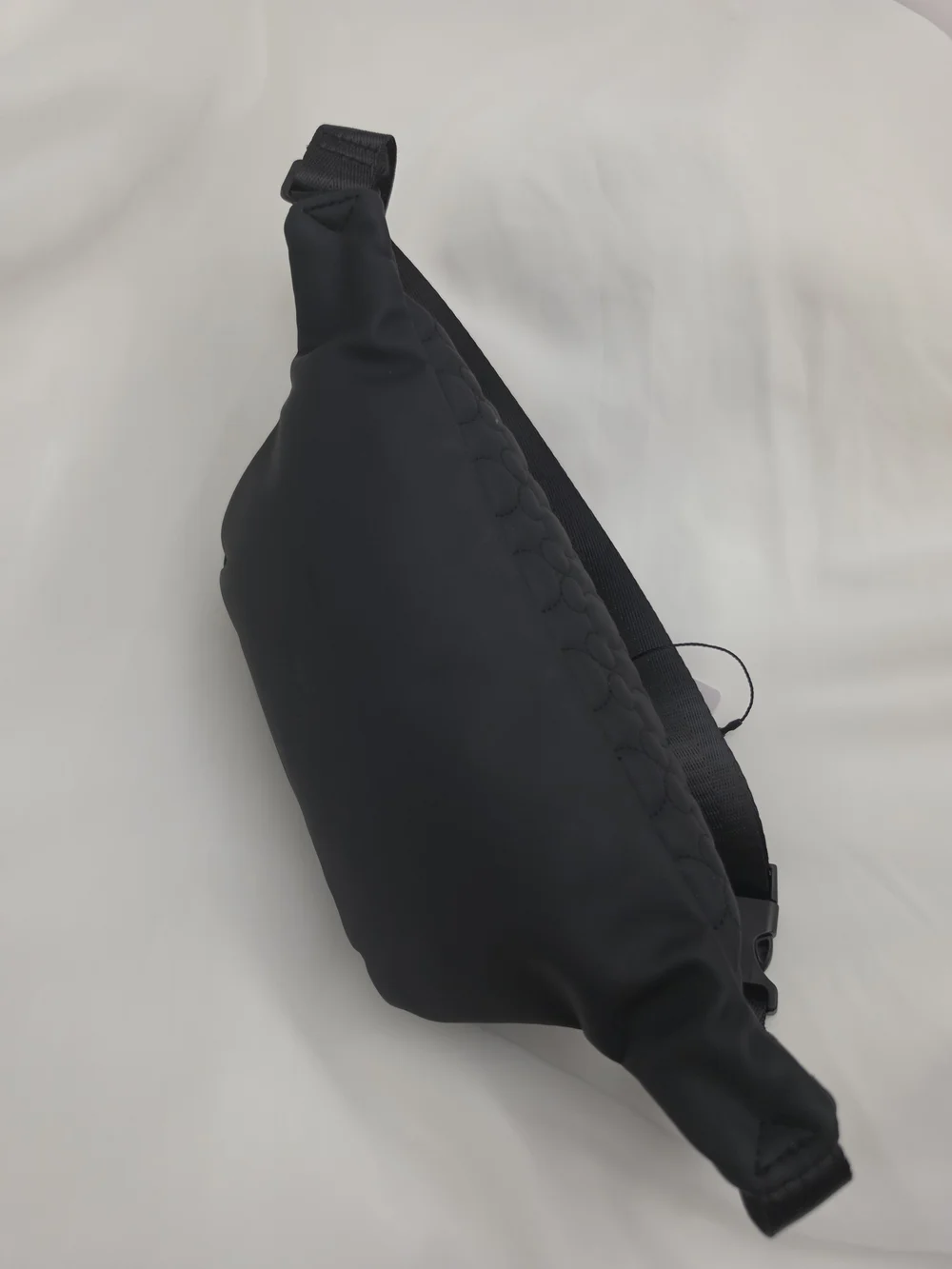 Disney x Primark Mickey Mouse Black Quilted Fanny Pack 3D Ear Waist Belt Bag - Picture 7 of 11